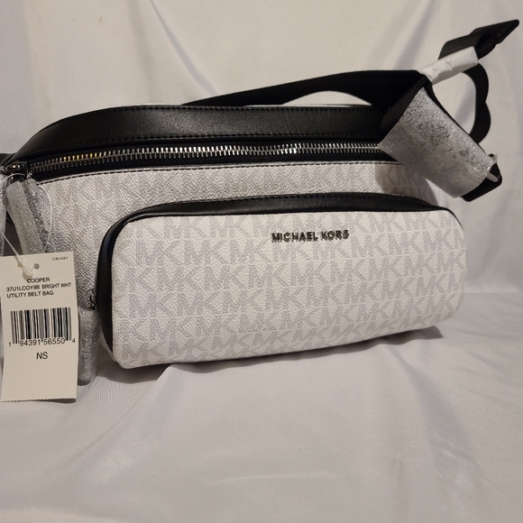 Michael Kors Handbags - NWT Michael Kors Cooper Belt Bag